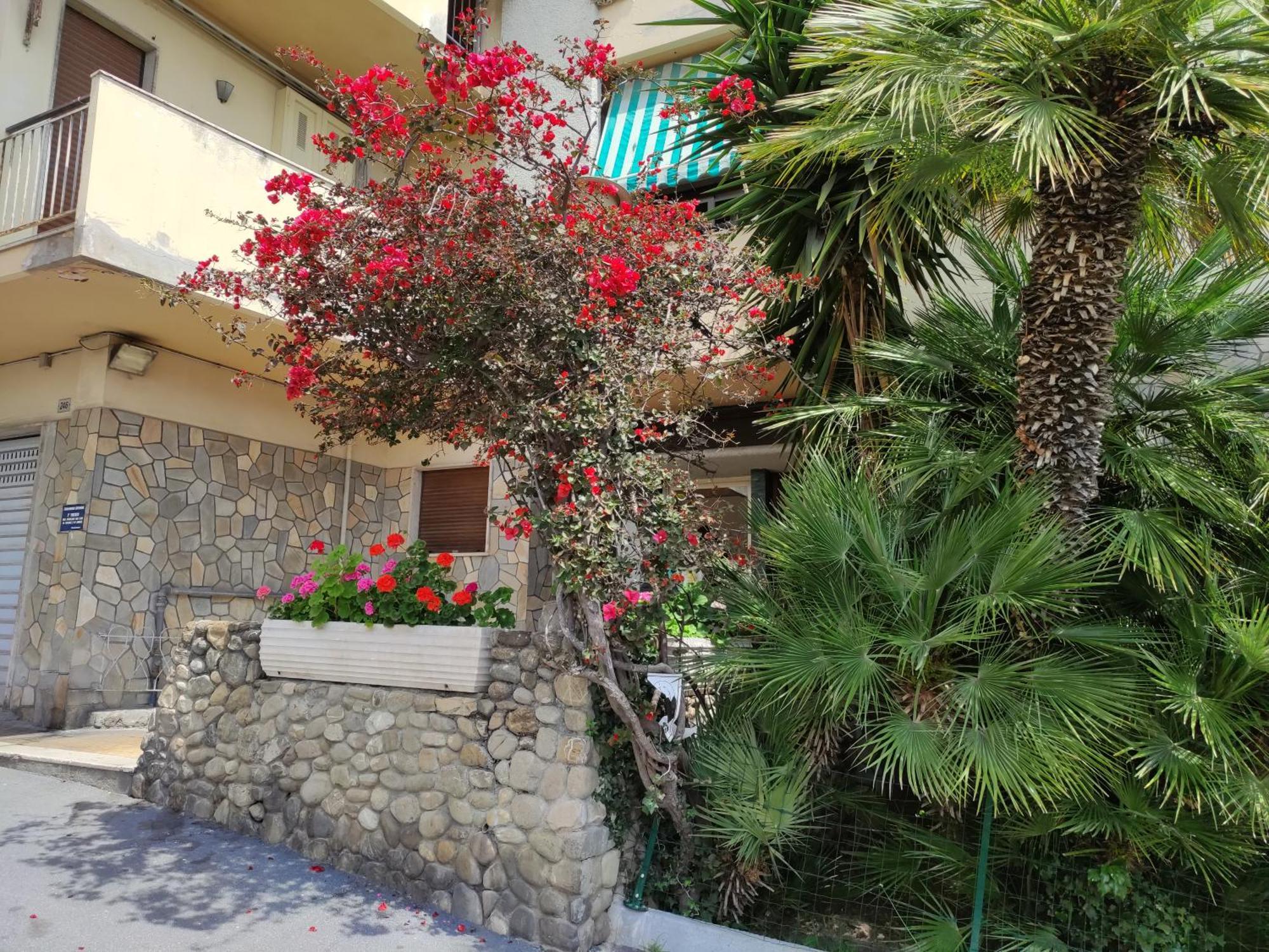Indaco Apartment Sanremo Luaran gambar